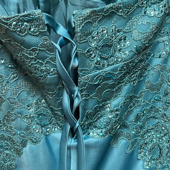 Flori Design Embellished Floor Length Halter Dress - Picture 3 of 7